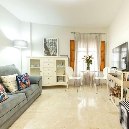 Pajaritos Center Suite By Valcambre Seville Luaran gambar