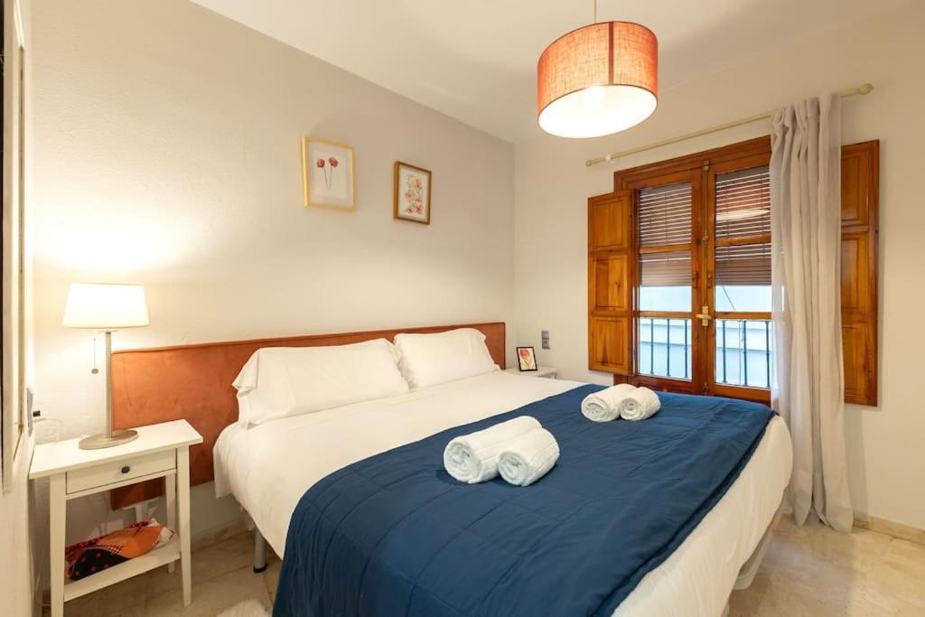 Pajaritos Center Suite By Valcambre Seville Luaran gambar