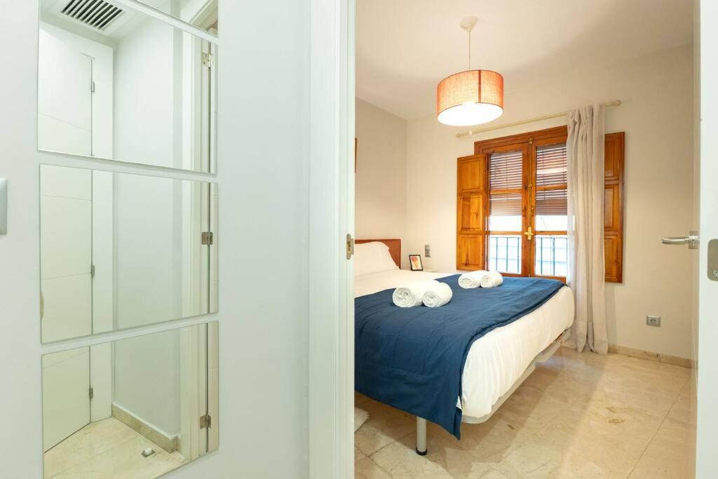 Pajaritos Center Suite By Valcambre Seville Luaran gambar